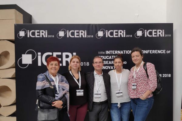 ICERI 2018 - Пред залата с колеги от УниБИТ